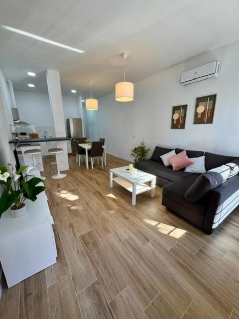 Apartamento Jardin Del Mar マラガ エクステリア 写真